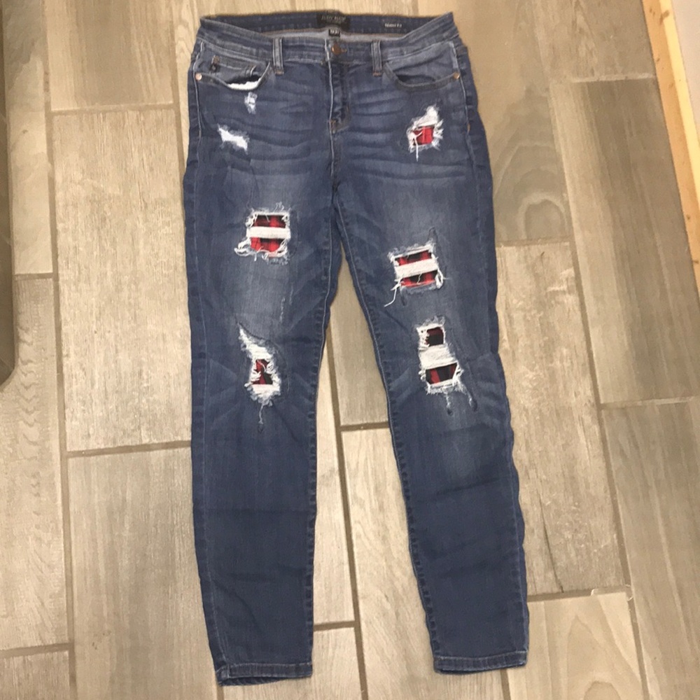 Judy Blue Buffalo Plaid Distressed Skinny Jeans